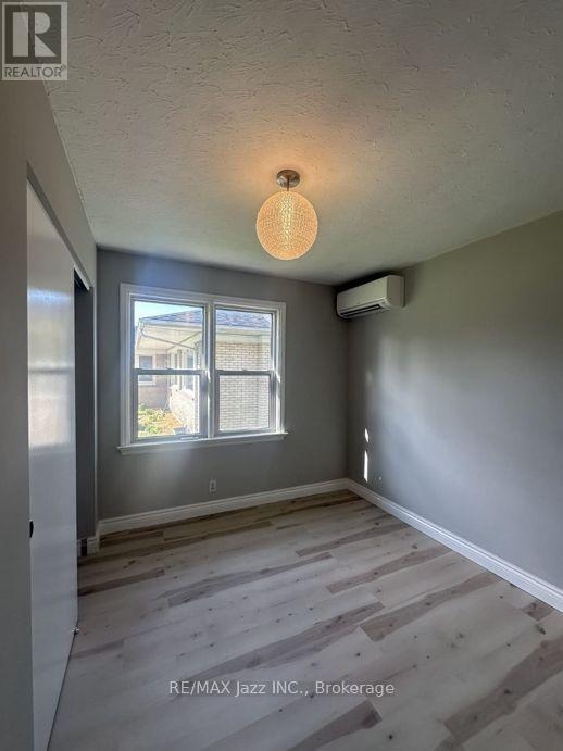 Main - 59 Wilson Road S, Oshawa, Ontario  L1H 6B6 - Photo 19 - E13479454