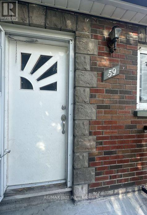 Main - 59 Wilson Road S, Oshawa, Ontario  L1H 6B6 - Photo 2 - E13479454