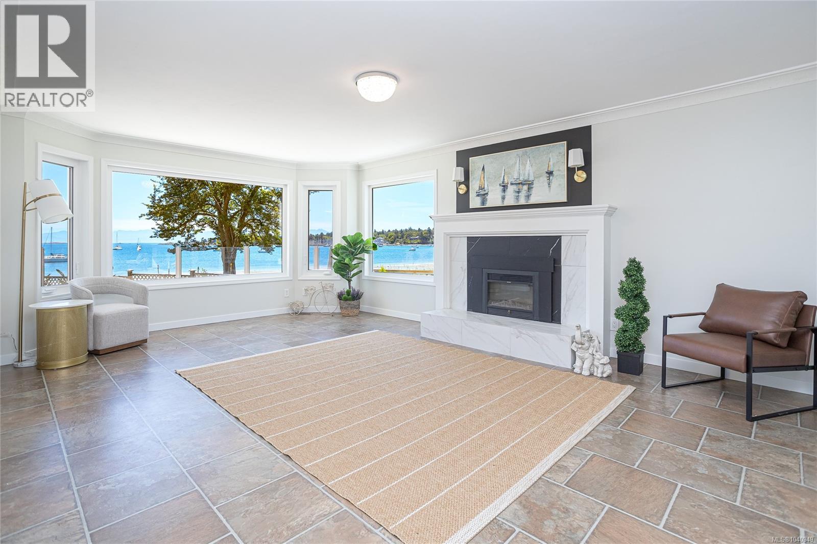 3905b Cadboro Bay Rd, Saanich, British Columbia  V8N 4G3 - Photo 11 - 1040949