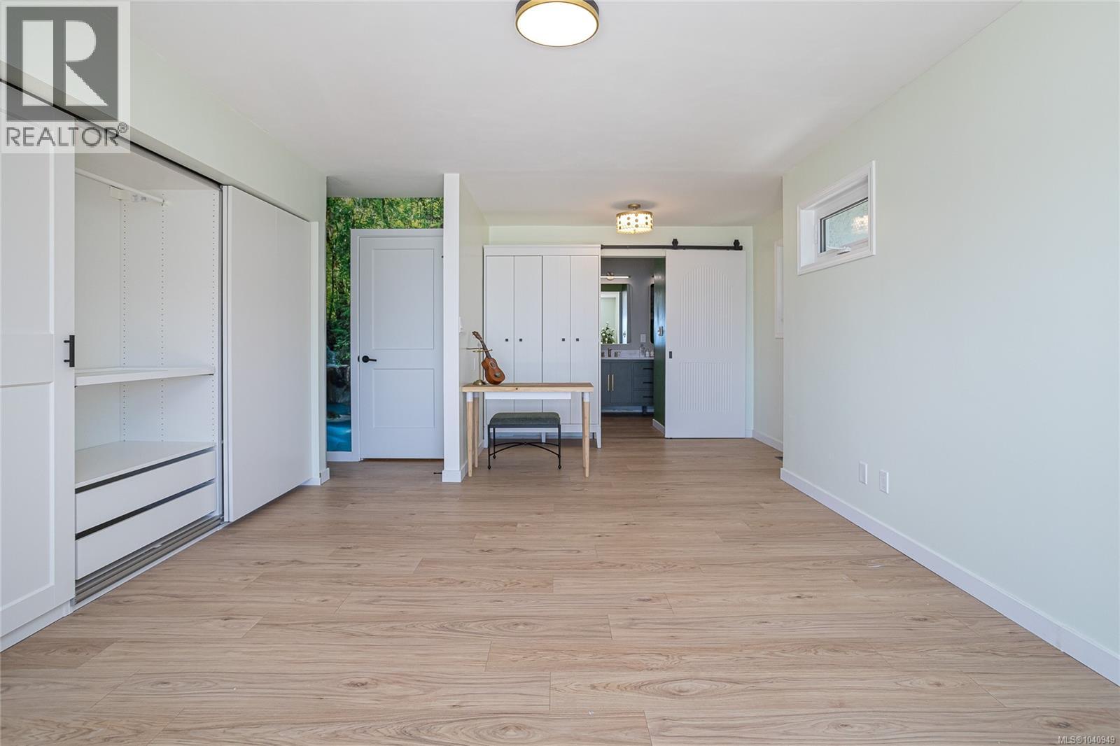3905b Cadboro Bay Rd, Saanich, British Columbia  V8N 4G3 - Photo 25 - 1040949