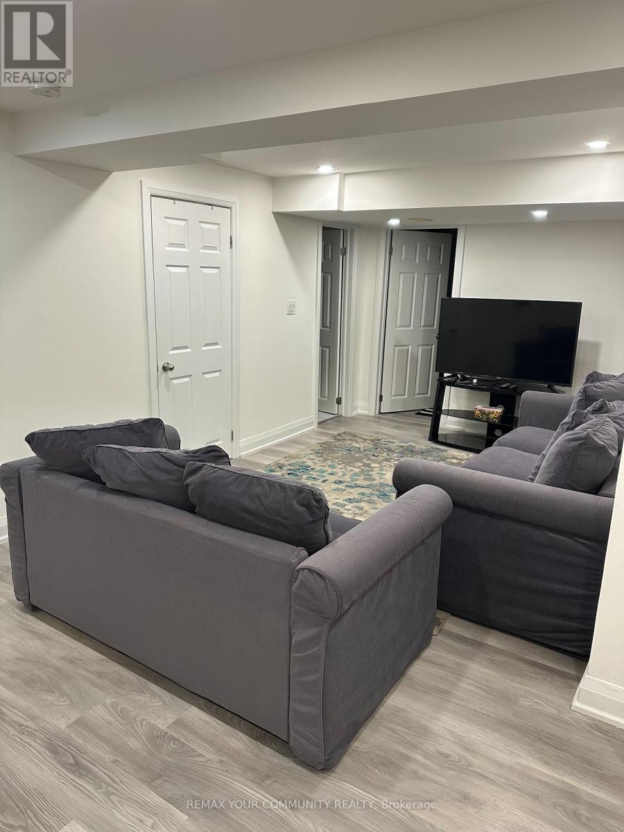 243 Orchard Heights Boulevard, Aurora, Ontario  L4G 5A2 - Photo 2 - N13445672