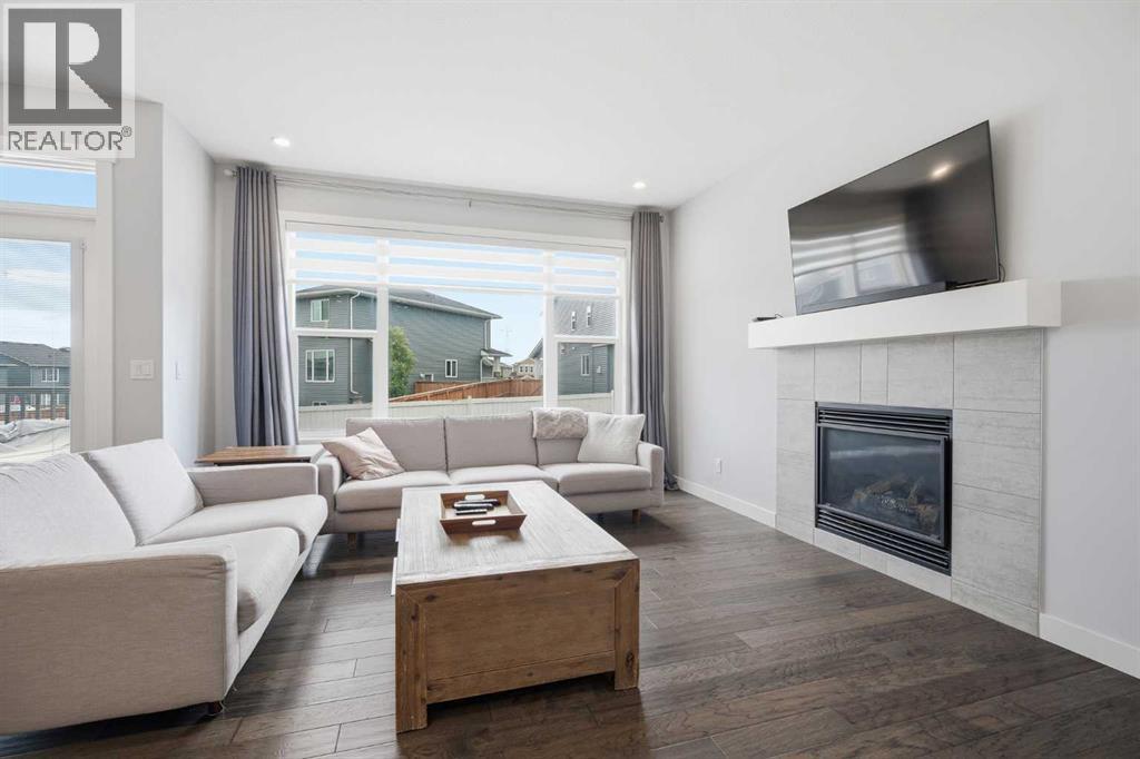 452 Evansglen Drive Nw, Calgary, Alberta  T3P 0P6 - Photo 8 - A2322899