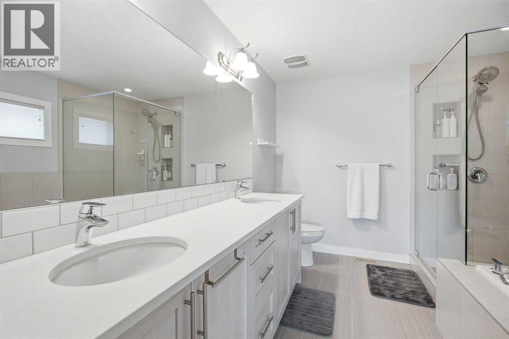 452 Evansglen Drive Nw, Calgary, Alberta  T3P 0P6 - Photo 16 - A2322899