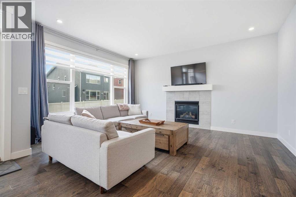 452 Evansglen Drive Nw, Calgary, Alberta  T3P 0P6 - Photo 9 - A2322899