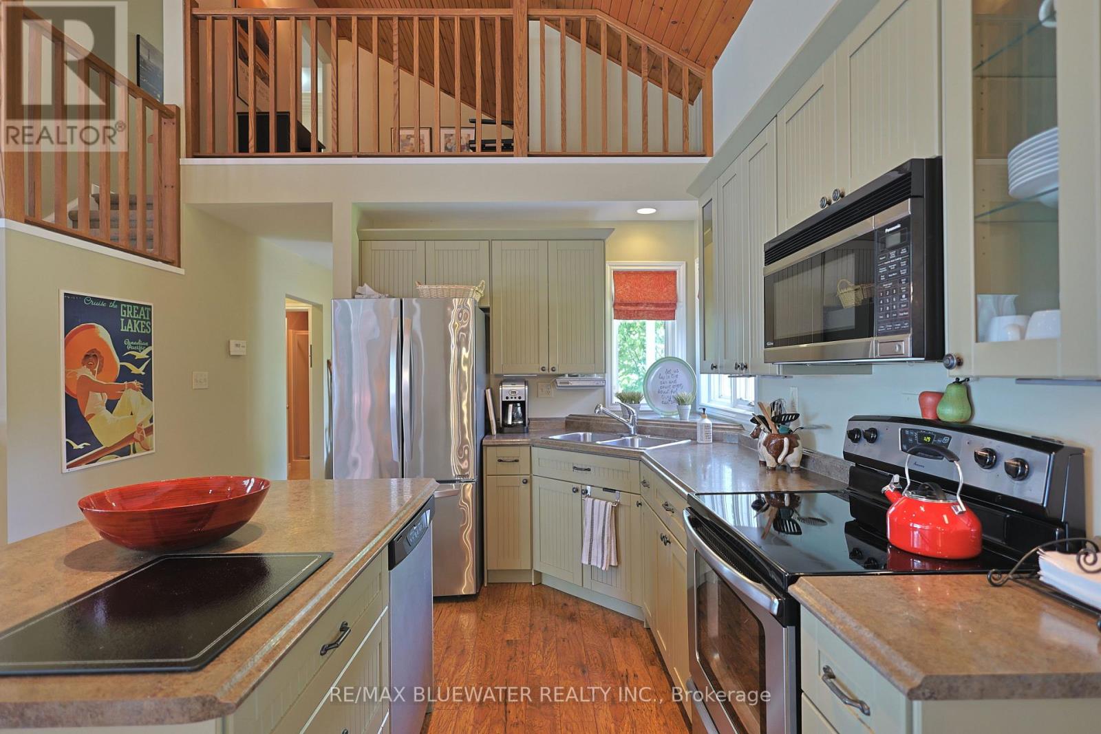 73031 Denise Court, Bluewater, Ontario  N0M 2T0 - Photo 11 - X13479440