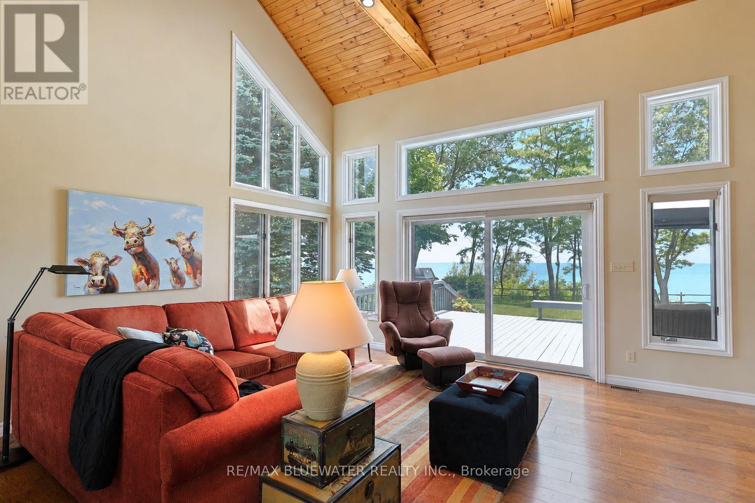 73031 Denise Court, Bluewater, Ontario  N0M 2T0 - Photo 17 - X13479440