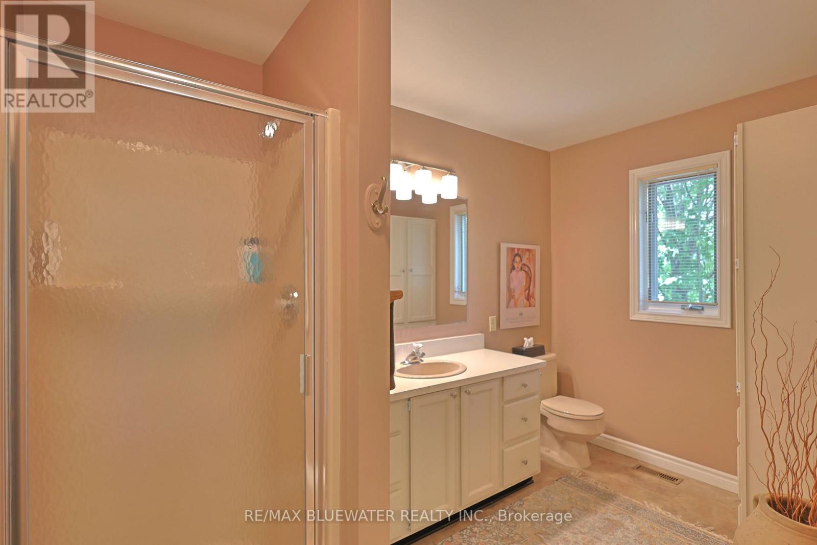 73031 Denise Court, Bluewater, Ontario  N0M 2T0 - Photo 24 - X13479440