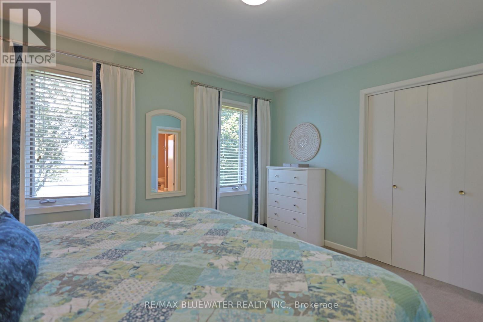 73031 Denise Court, Bluewater, Ontario  N0M 2T0 - Photo 28 - X13479440