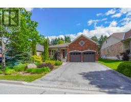 32 OAKSIDE DRIVE, Uxbridge, Ontario
