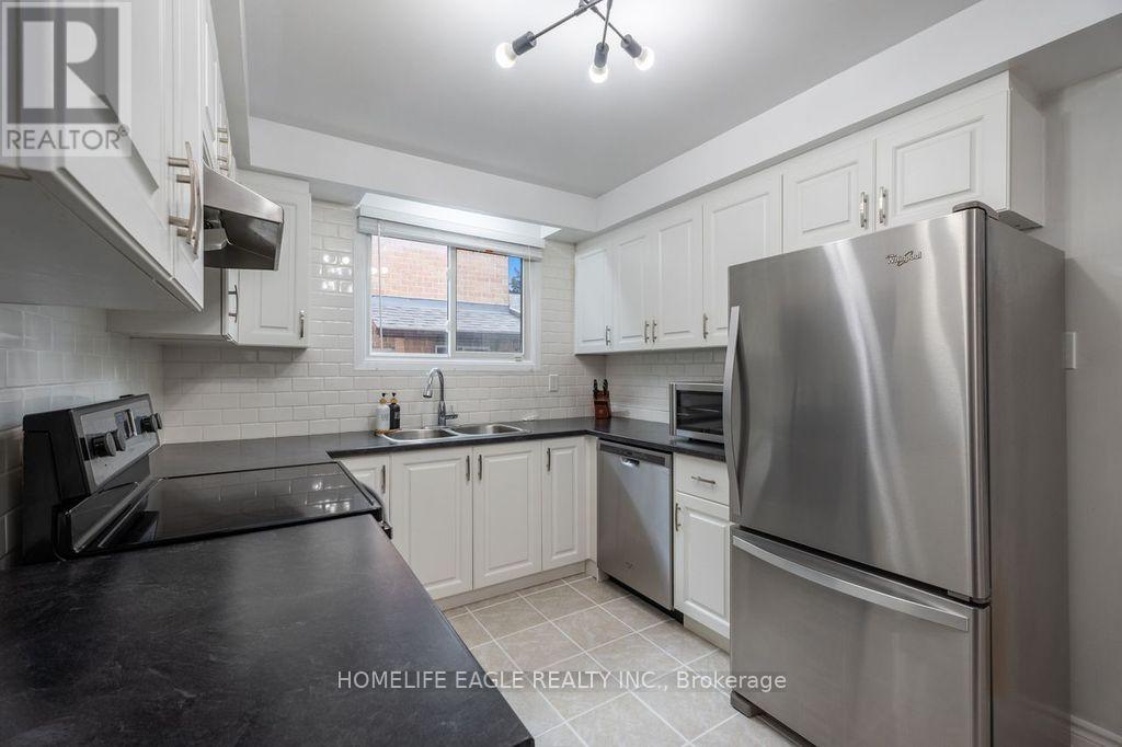 293 Plymouth Trail, Newmarket, Ontario  L3Y 6G6 - Photo 13 - N13479324