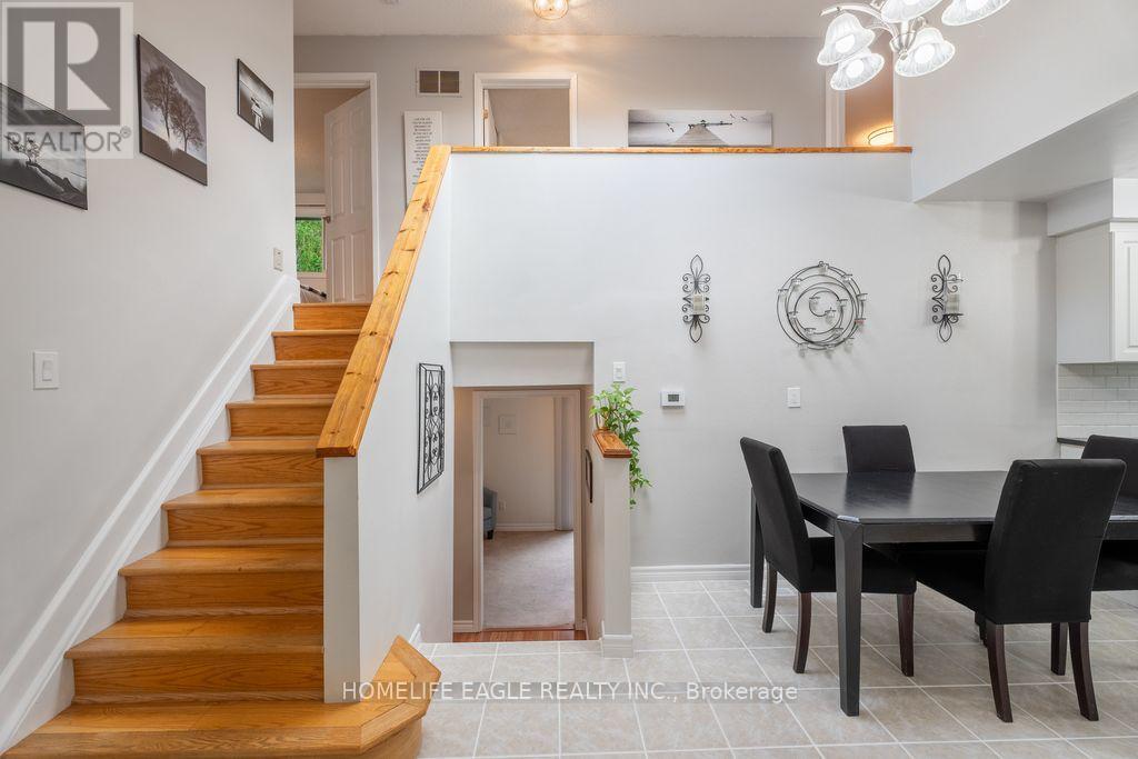 293 Plymouth Trail, Newmarket, Ontario  L3Y 6G6 - Photo 8 - N13479324