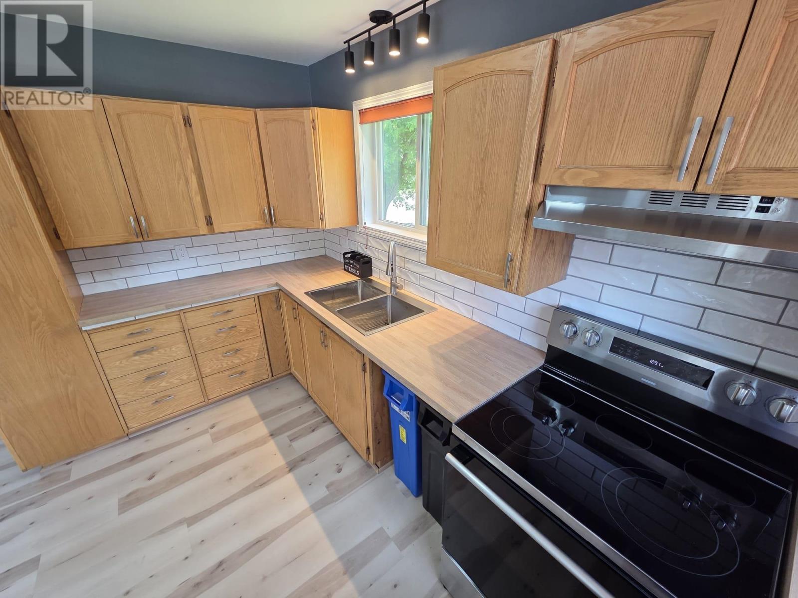1312 Cameron St, Thunder Bay, Ontario  P7C 2H4 - Photo 15 - TB2601643