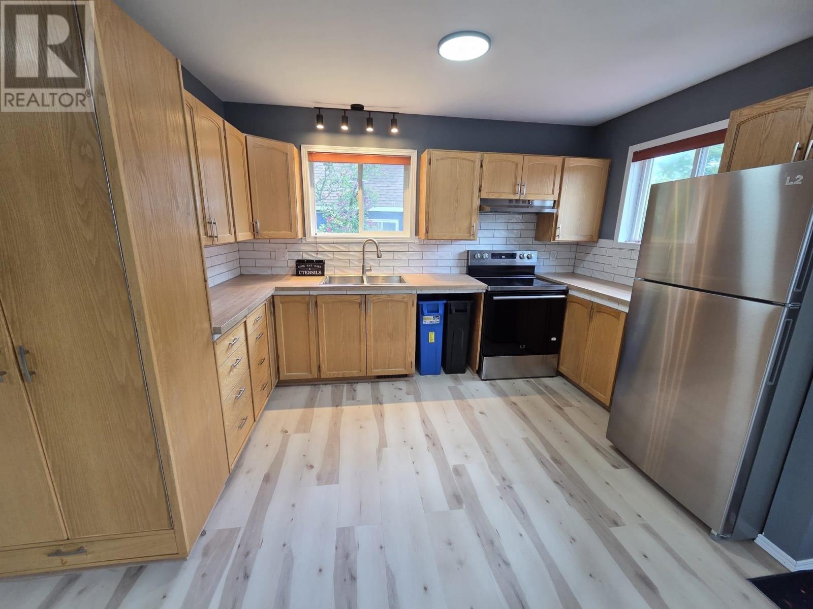 1312 Cameron St, Thunder Bay, Ontario  P7C 2H4 - Photo 5 - TB2601643