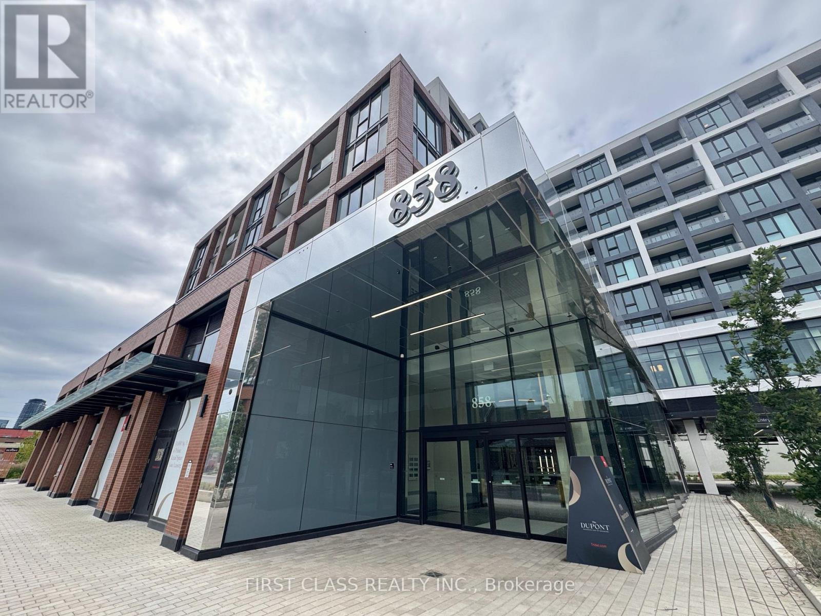 818 - 858 DUPONT STREET, Toronto, Ontario