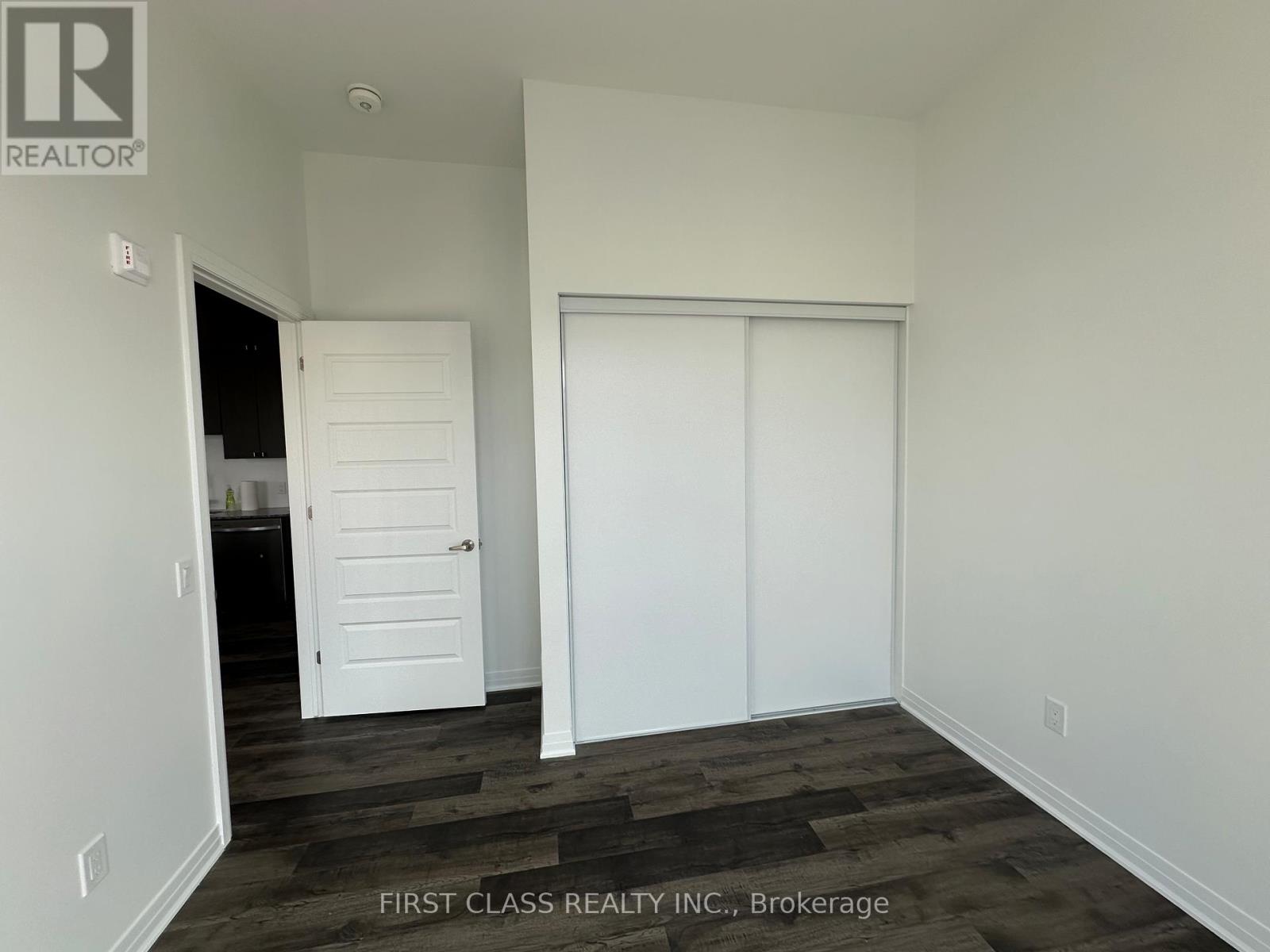 Unknown Address, ,    - Photo 6 - W13479350