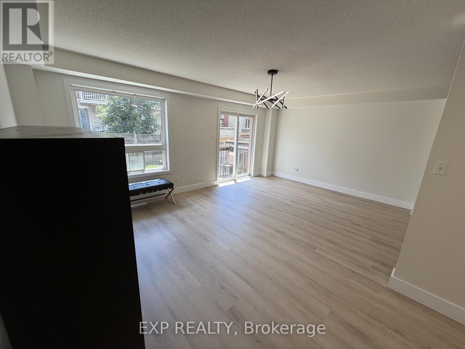 3964 Stardust Drive, Mississauga, Ontario  L5M 8A5 - Photo 12 - W13479370