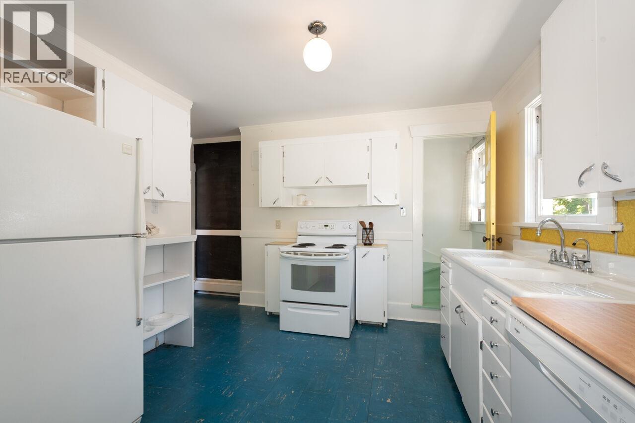 2777 Trinity Street, Vancouver, British Columbia  V5K 1E6 - Photo 9 - R3138846