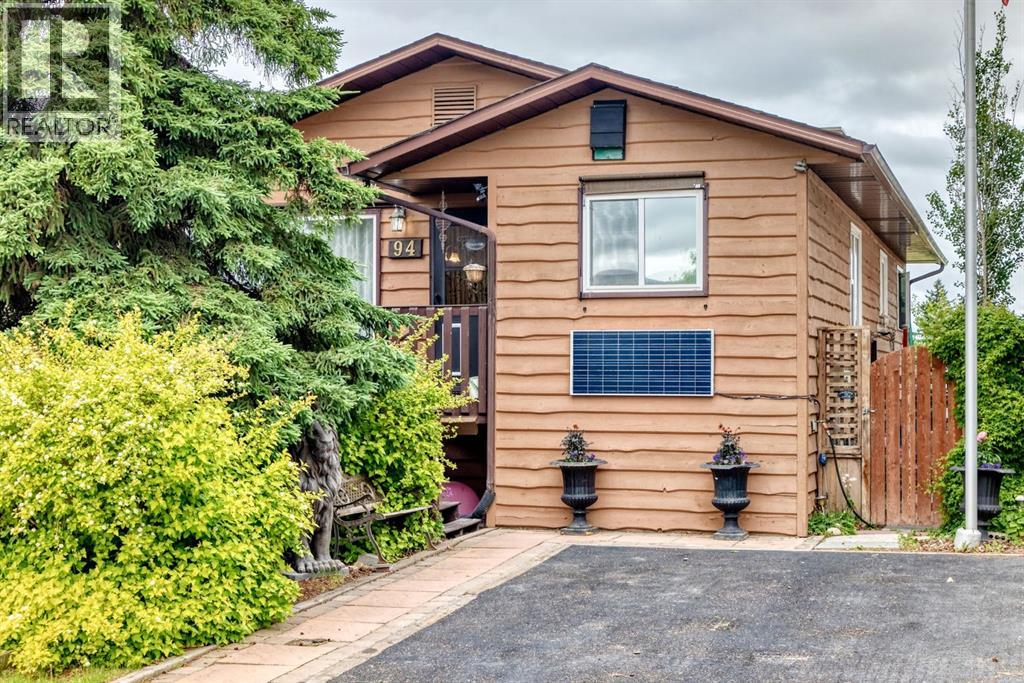 94 Elk Hill Se, Airdrie, Alberta  T4B 1Y6 - Photo 2 - A2320093