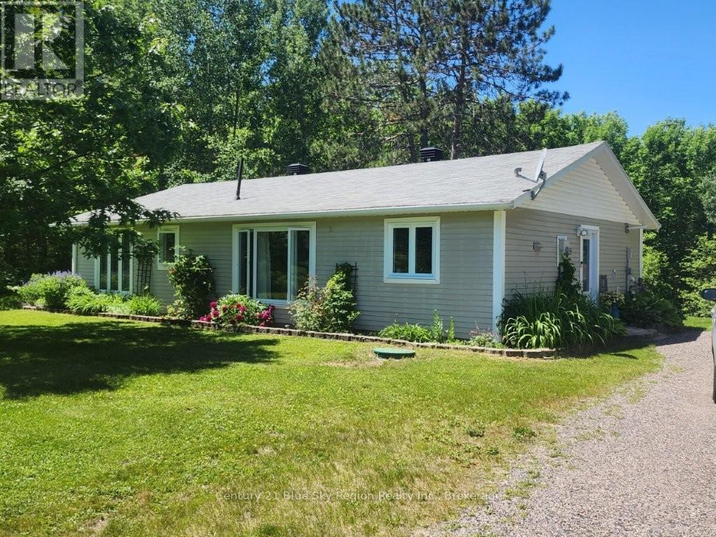 1048 DERLAND ROAD, East Ferris, Ontario