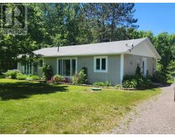 1048 DERLAND ROAD, East Ferris, Ontario