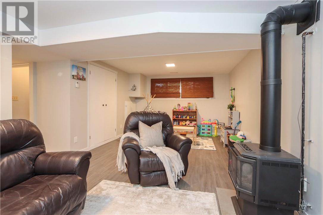 52 Melvyn Avenue, Lively, Ontario  P3Y 1B1 - Photo 41 - 2128762