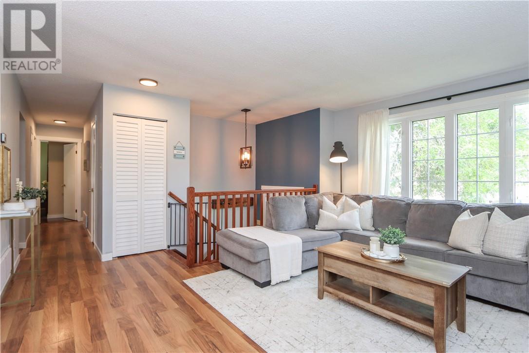 52 Melvyn Avenue, Lively, Ontario  P3Y 1B1 - Photo 5 - 2128762
