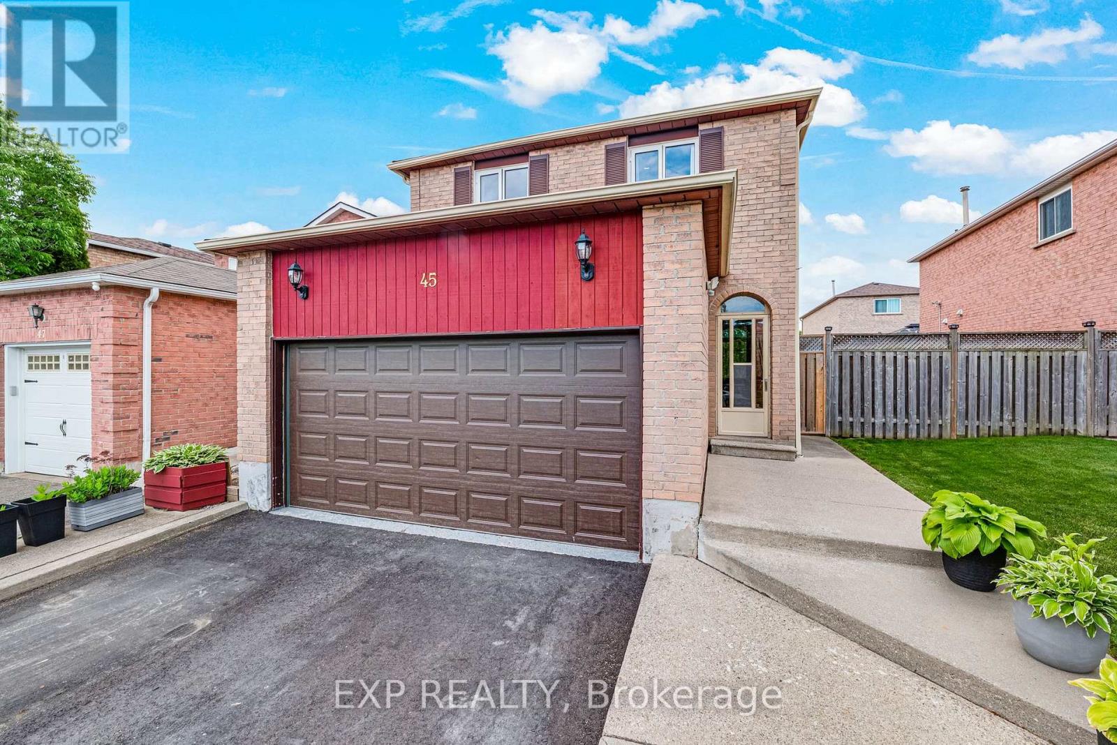 45 Sandmere Avenue, Brampton, Ontario L6Z 4A2 - Photo 3 - W13479482