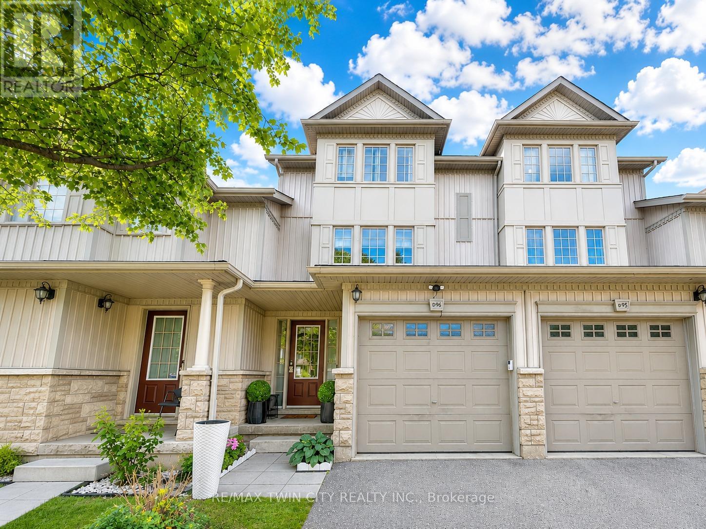 D96 - 175 DAVID BERGEY DRIVE, Kitchener, Ontario