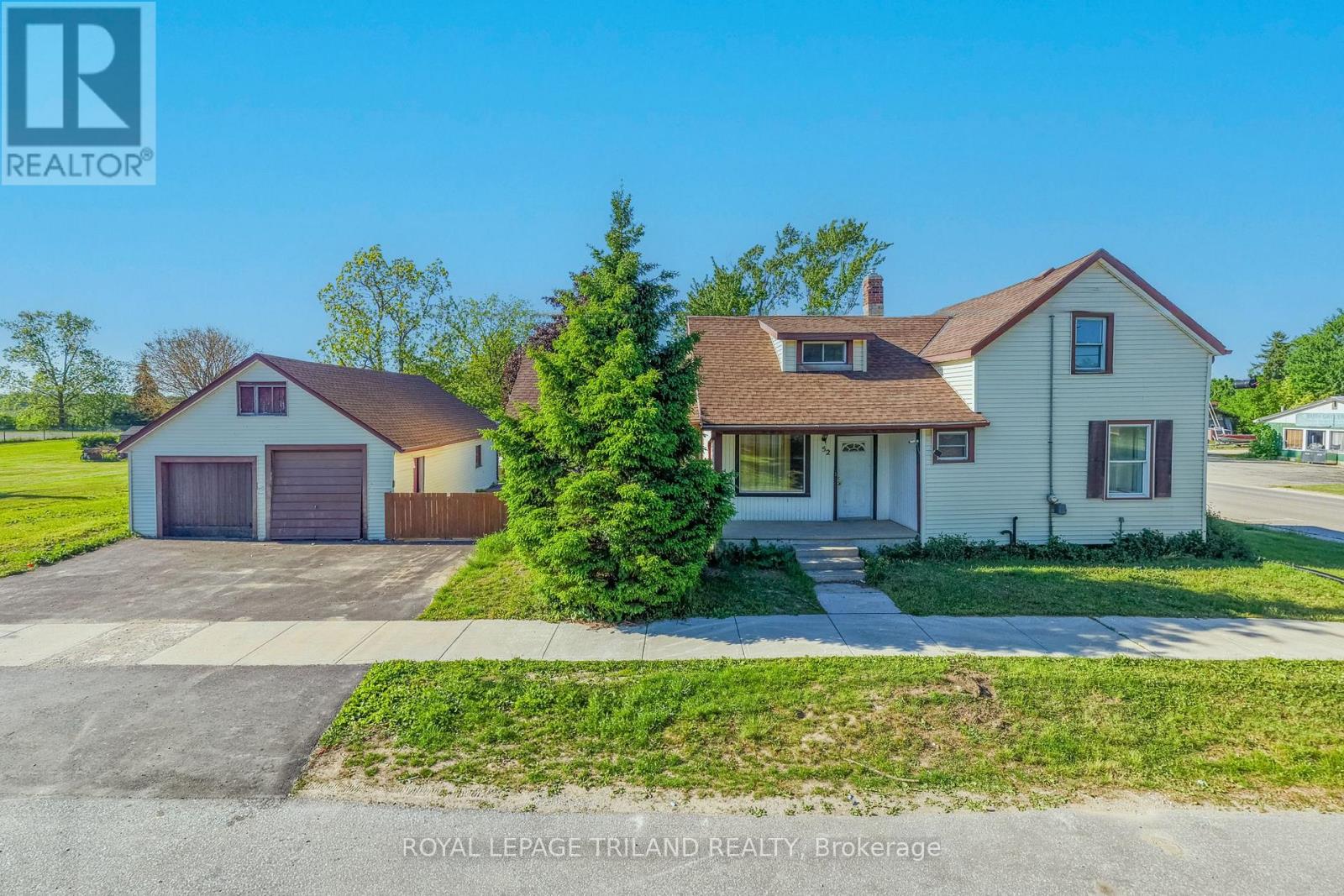52 NELSON STREET, Lambton Shores, Ontario
