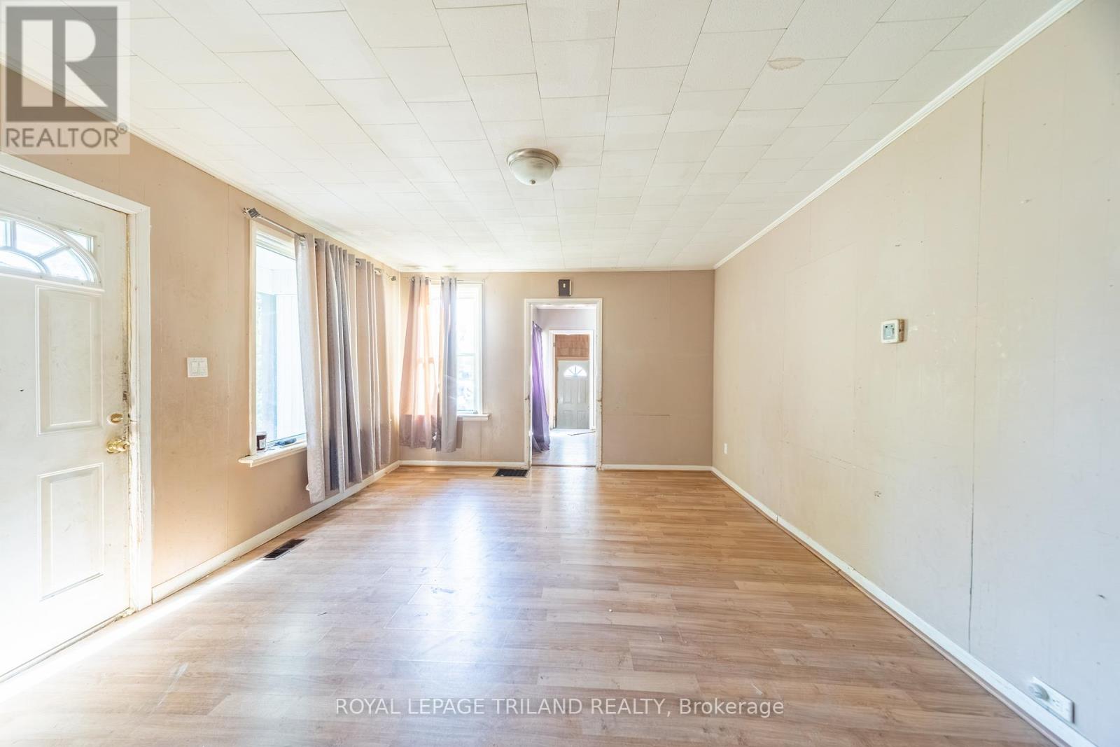 52 Nelson Street, Lambton Shores, Ontario  N0M 2N0 - Photo 10 - X13479558