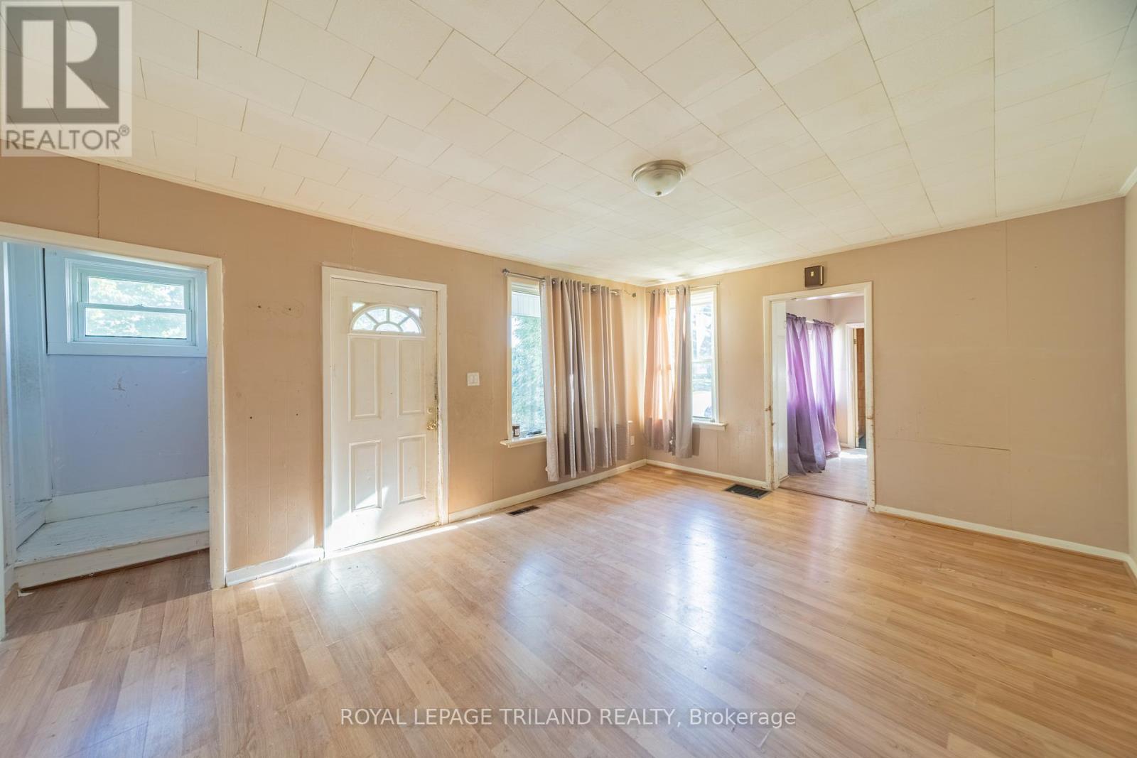 52 Nelson Street, Lambton Shores, Ontario  N0M 2N0 - Photo 11 - X13479558