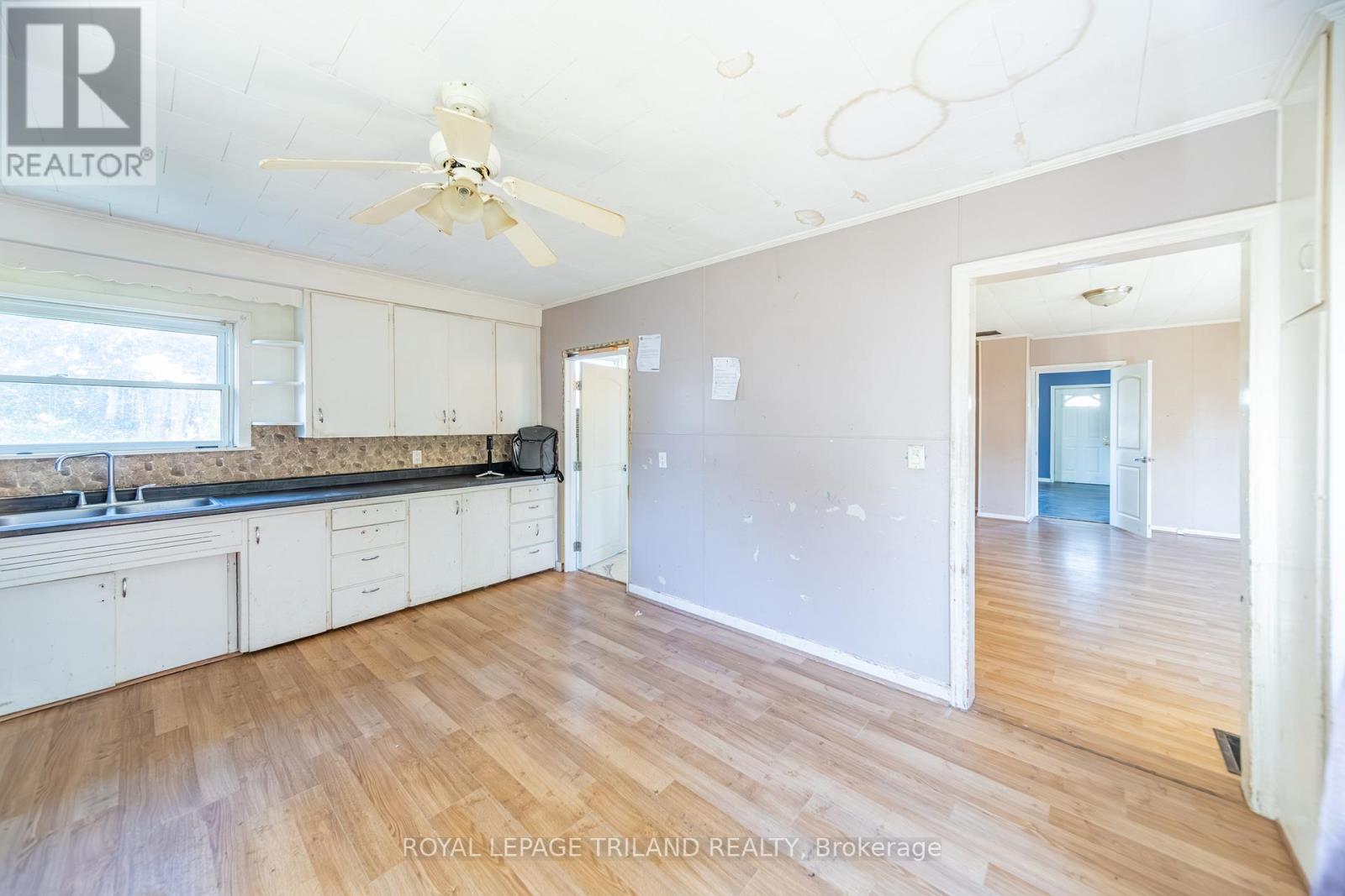 52 Nelson Street, Lambton Shores, Ontario  N0M 2N0 - Photo 14 - X13479558