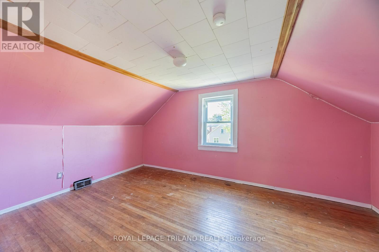 52 Nelson Street, Lambton Shores, Ontario  N0M 2N0 - Photo 16 - X13479558