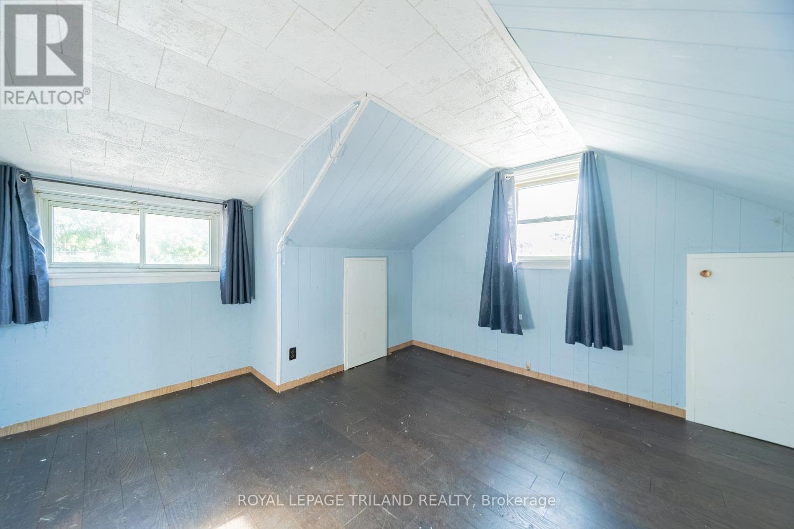 52 Nelson Street, Lambton Shores, Ontario  N0M 2N0 - Photo 17 - X13479558