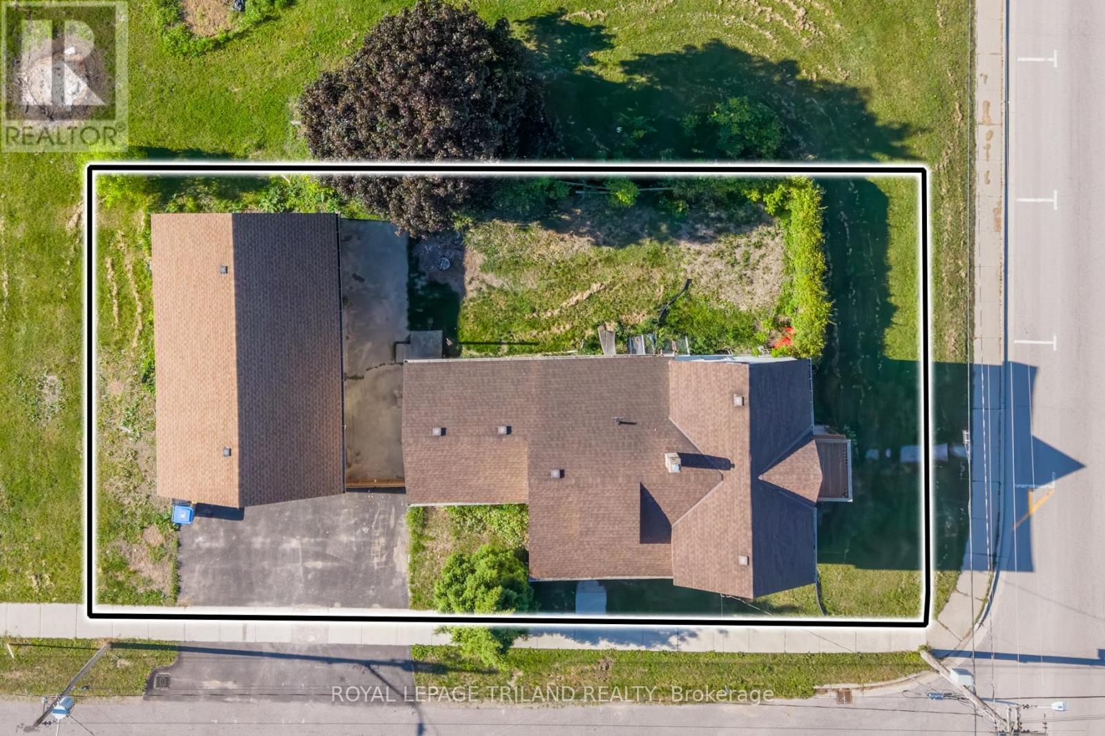 52 Nelson Street, Lambton Shores, Ontario  N0M 2N0 - Photo 6 - X13479558