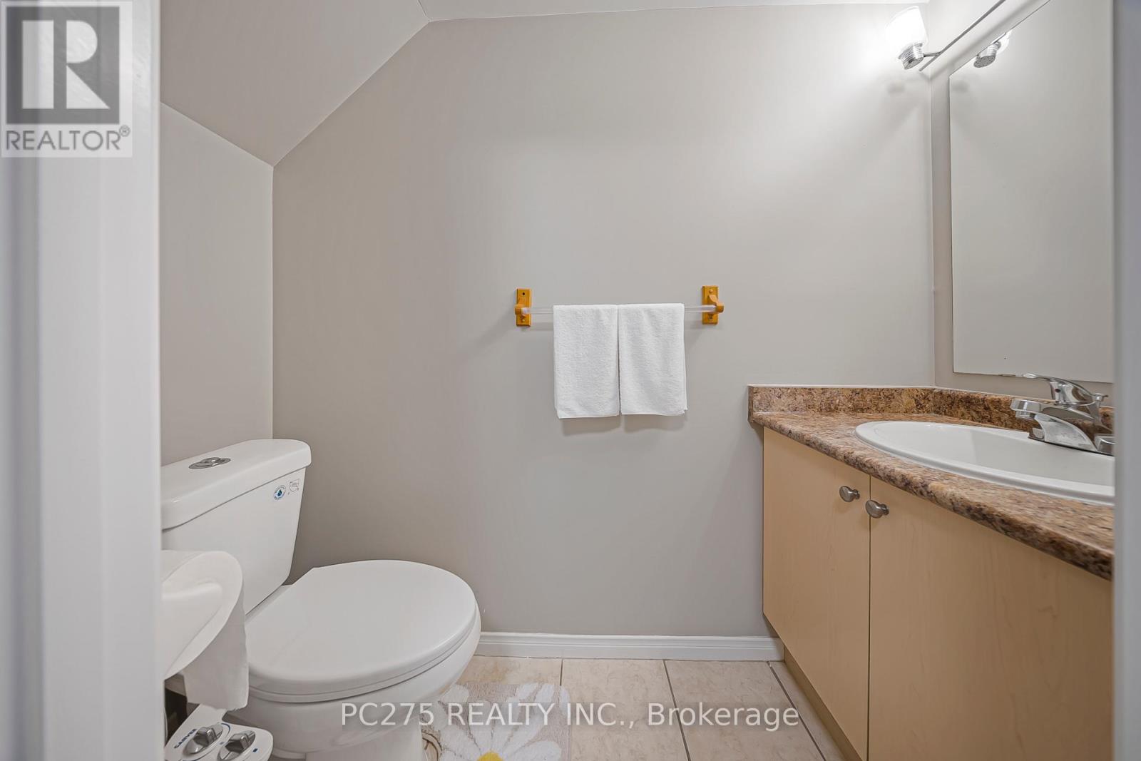 E37 - 12 Holborn Drive, Kitchener, Ontario  N2A 0A4 - Photo 12 - X13479736