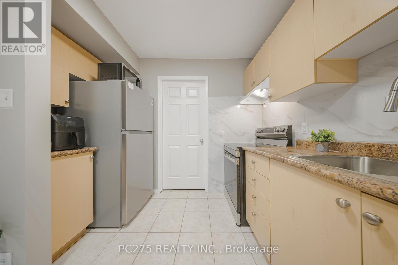 E37 - 12 Holborn Drive, Kitchener, Ontario  N2A 0A4 - Photo 19 - X13479736