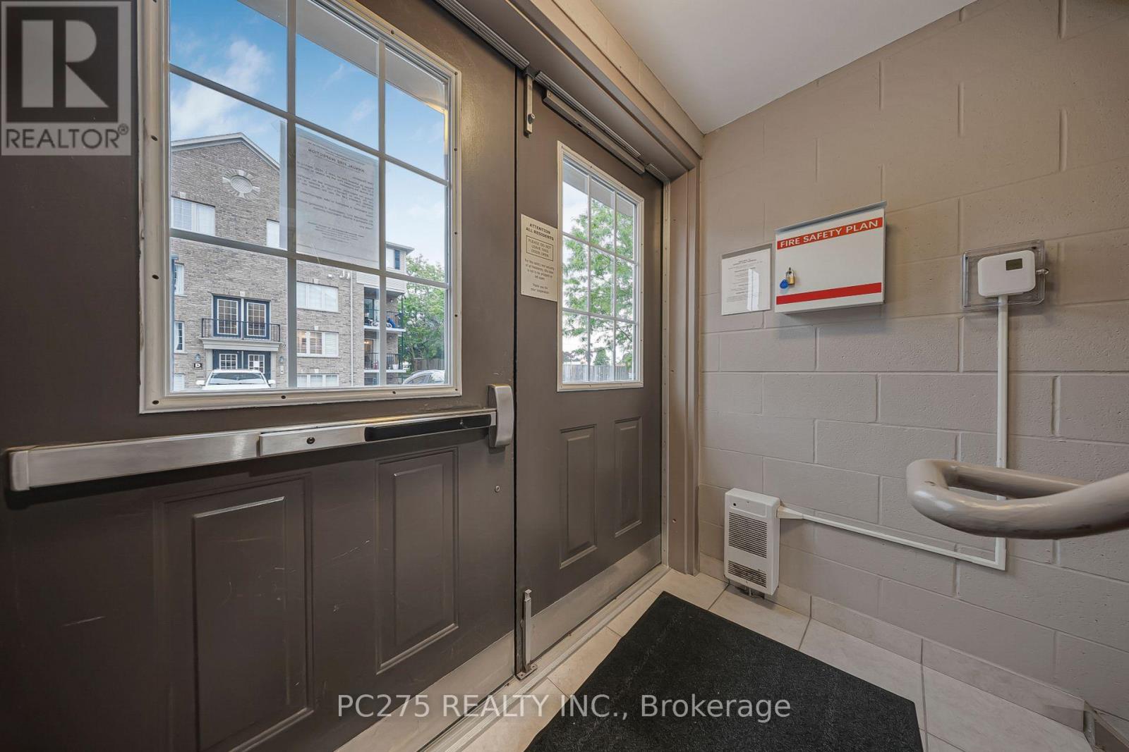 E37 - 12 Holborn Drive, Kitchener, Ontario  N2A 0A4 - Photo 7 - X13479736