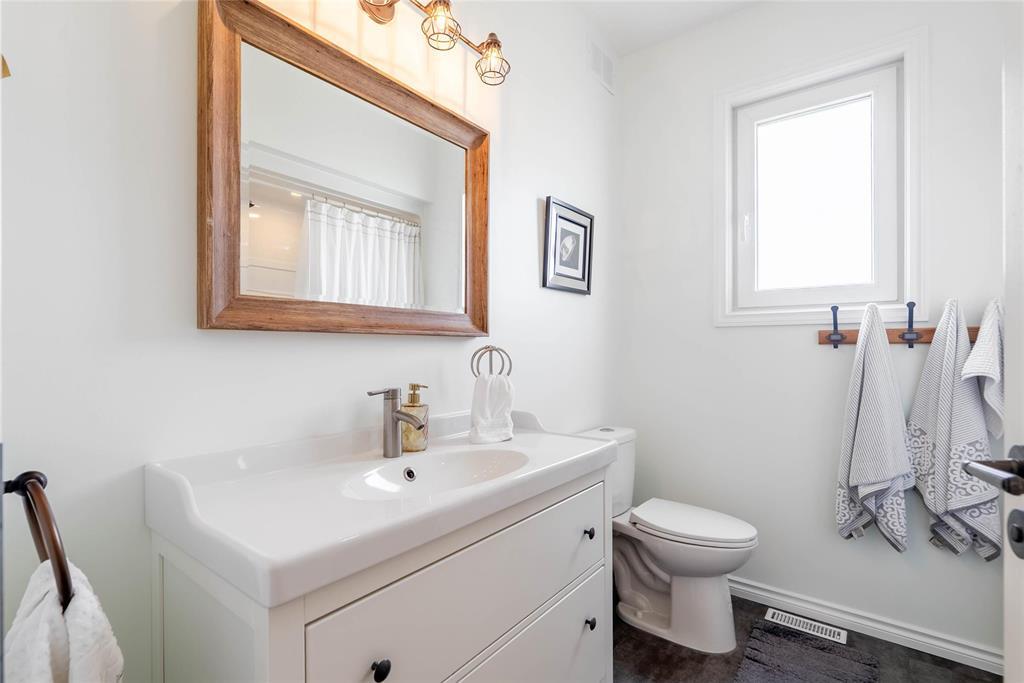 32 Eastgate Drive, Steinbach, Manitoba  R5G 1M9 - Photo 18 - 202613153