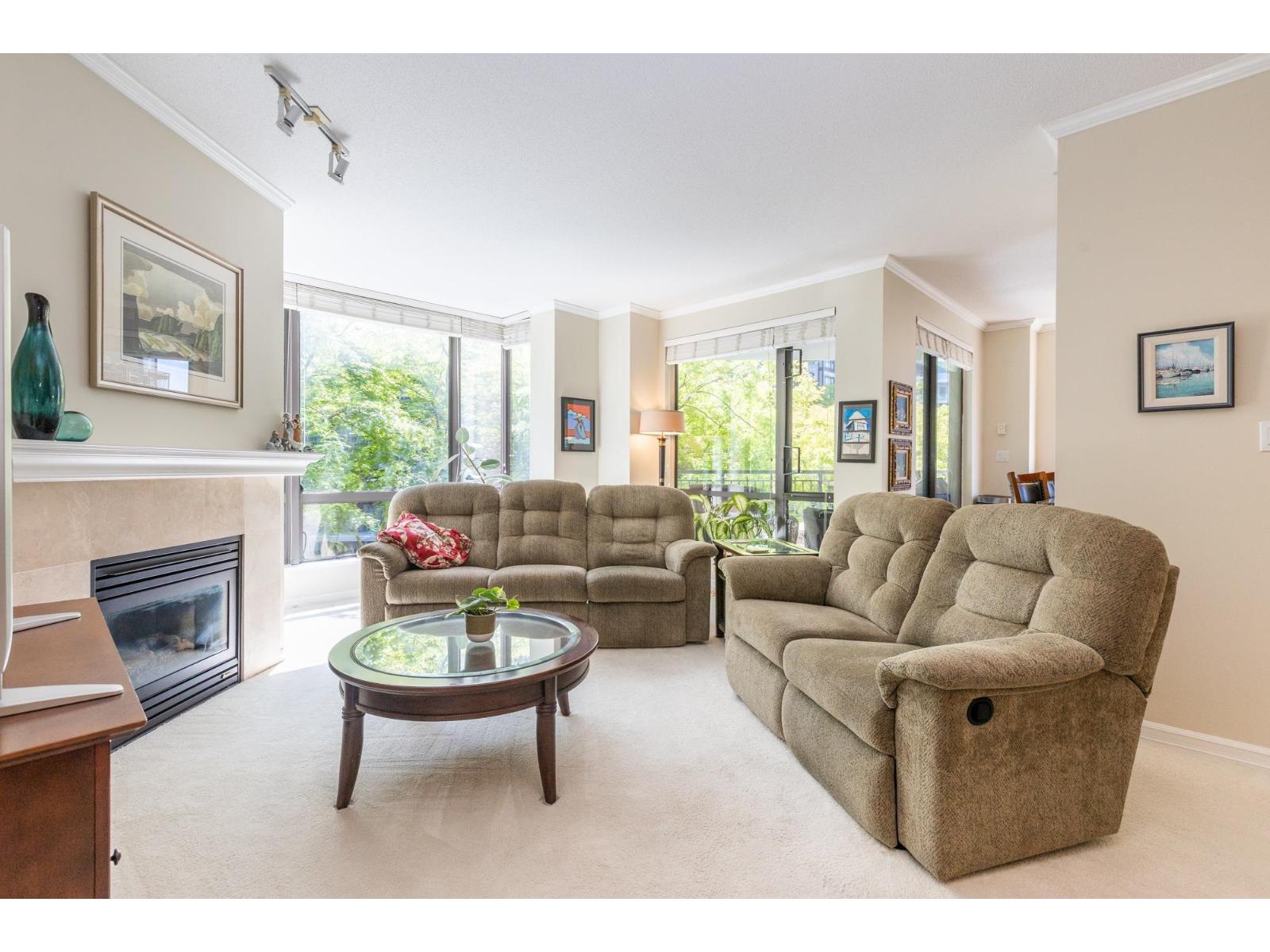 301 1580 Martin Street, White Rock, British Columbia  V4B 5M3 - Photo 4 - R3123941