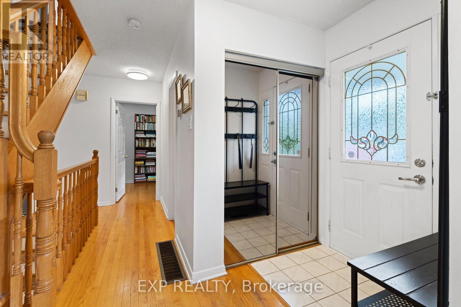 2061 Balharrie Avenue, Ottawa, Ontario  K1G 1G2 - Photo 5 - X13479580