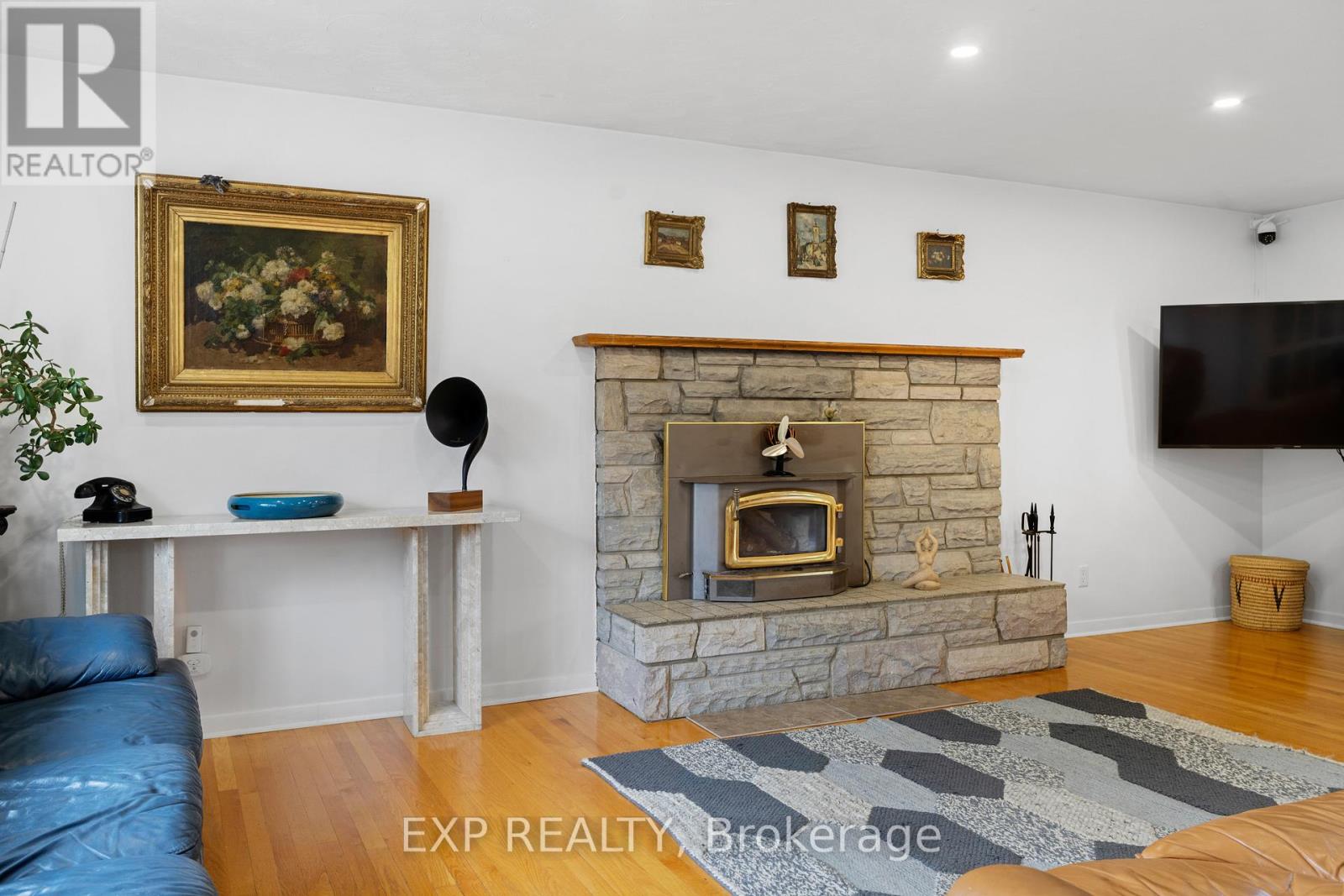 2061 Balharrie Avenue, Ottawa, Ontario  K1G 1G2 - Photo 8 - X13479580