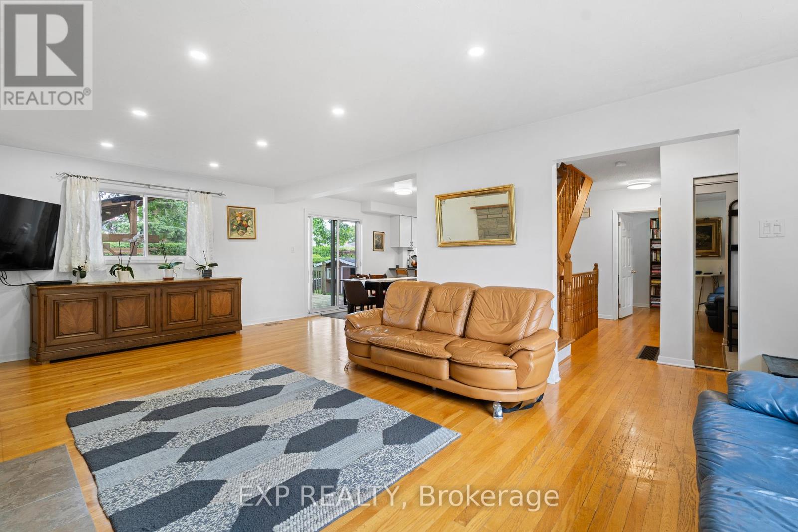 2061 Balharrie Avenue, Ottawa, Ontario  K1G 1G2 - Photo 9 - X13479580