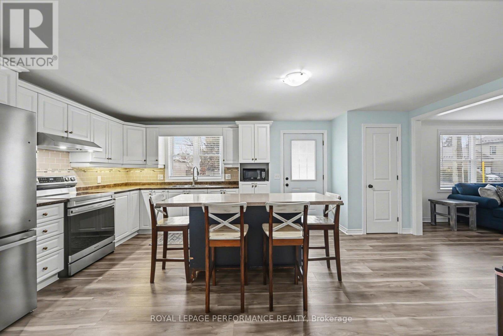 15 Forget Street, Russell, Ontario  K0A 1W0 - Photo 4 - X13479606