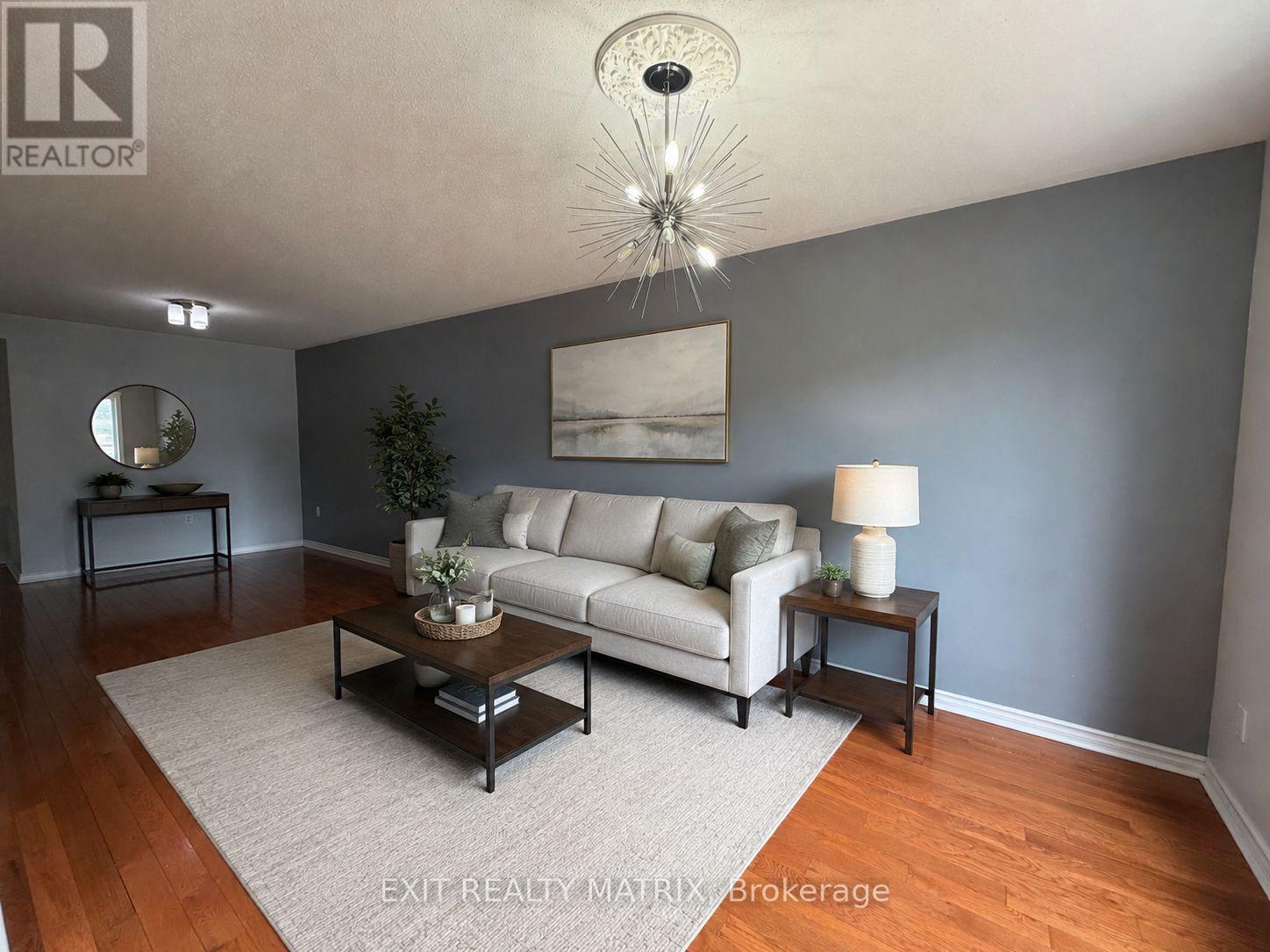 35 Binbury Way, Ottawa, Ontario K1T 4C2 - Photo 3 - X13479610