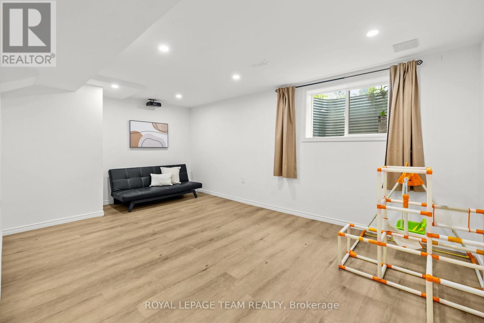91 Winnegreen Court, Ottawa, Ontario K1G 5S4 - Photo 27 - X13479684