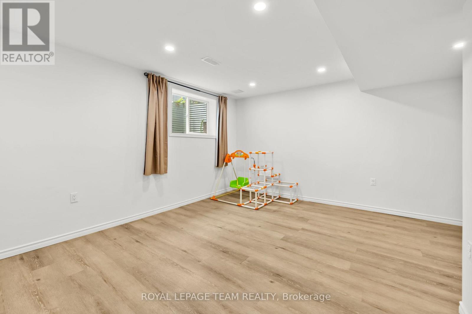 91 Winnegreen Court, Ottawa, Ontario K1G 5S4 - Photo 28 - X13479684
