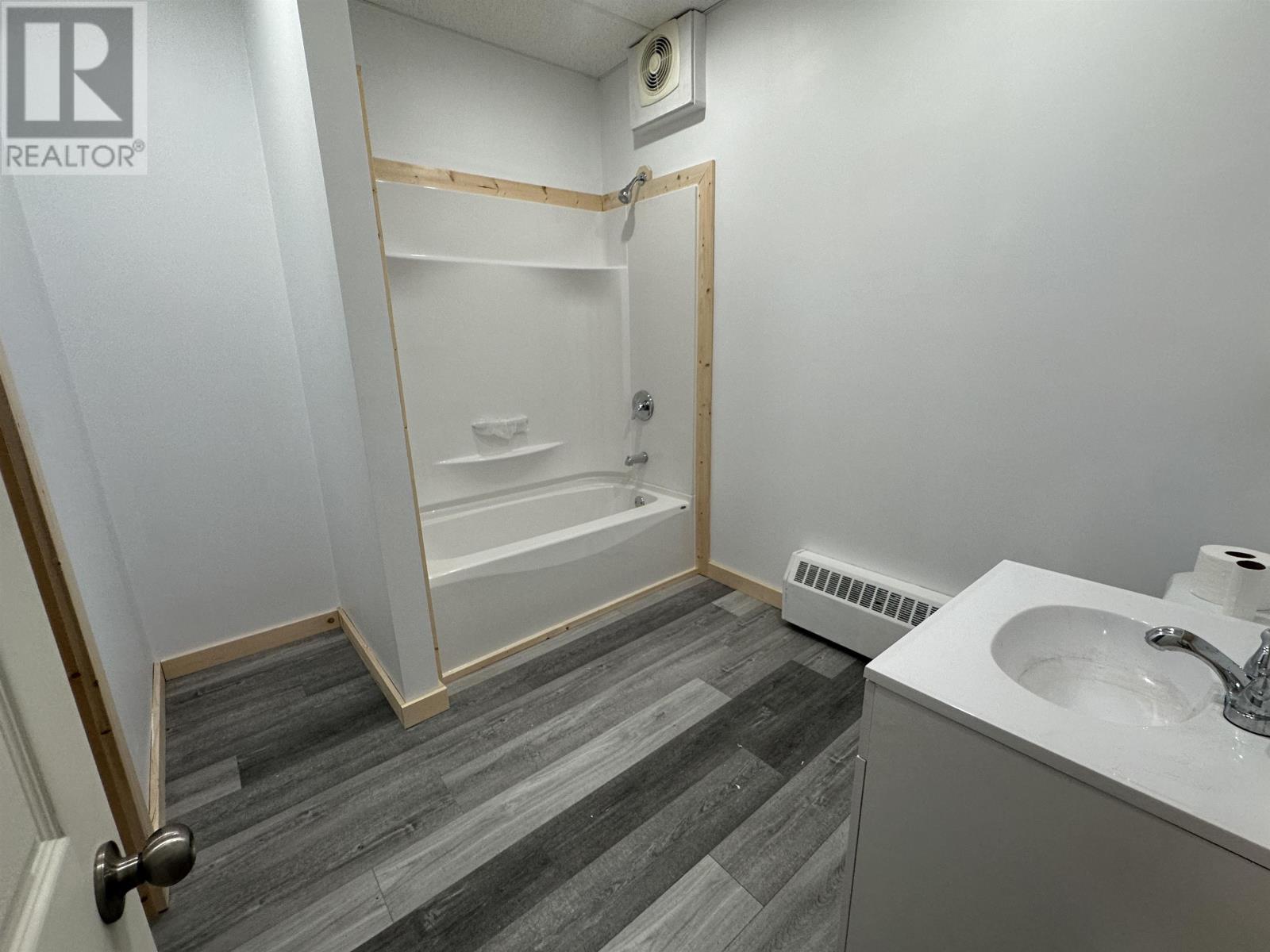4 Fifth St, Balmertown, Ontario  P0V 1C0 - Photo 17 - TB2601656