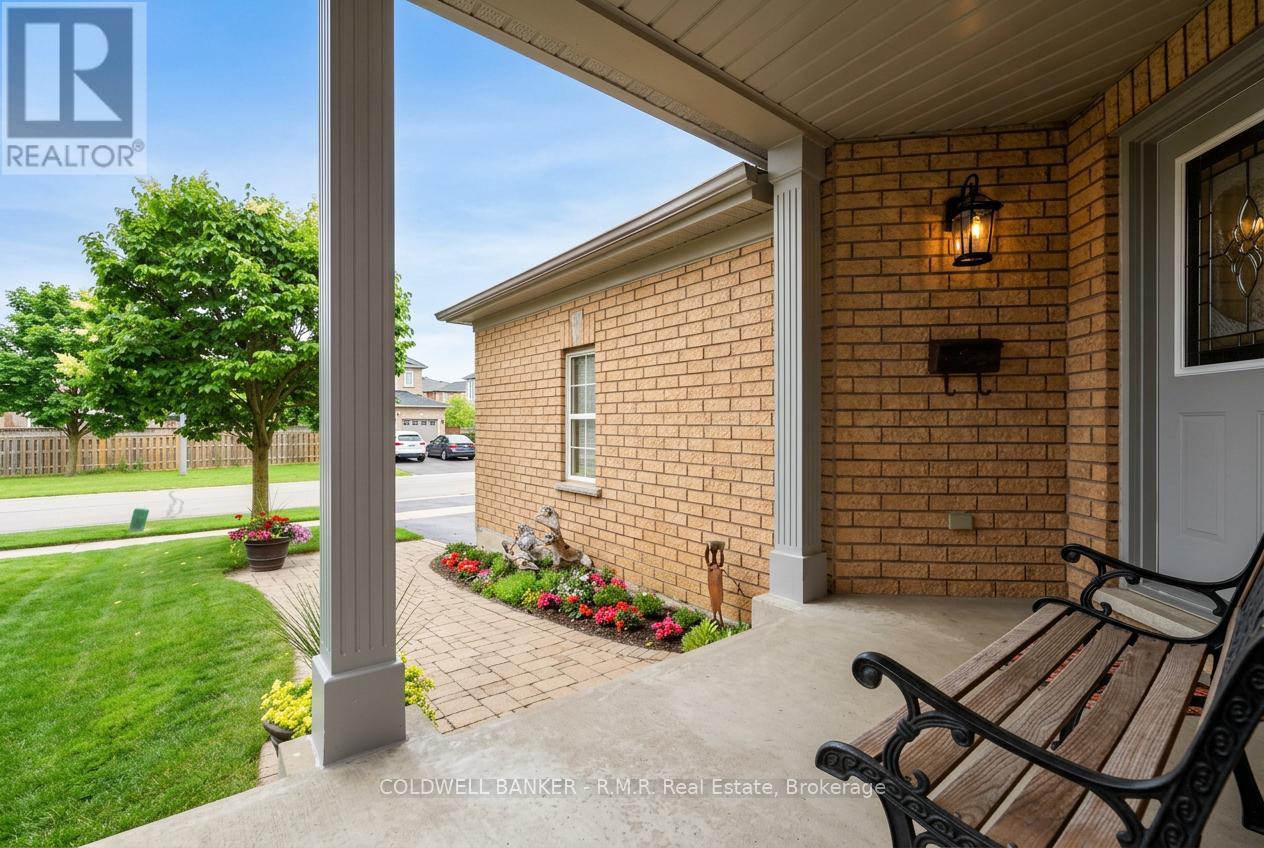 6 Merchants Avenue, Whitby, Ontario  L1P 1S1 - Photo 4 - E13479568