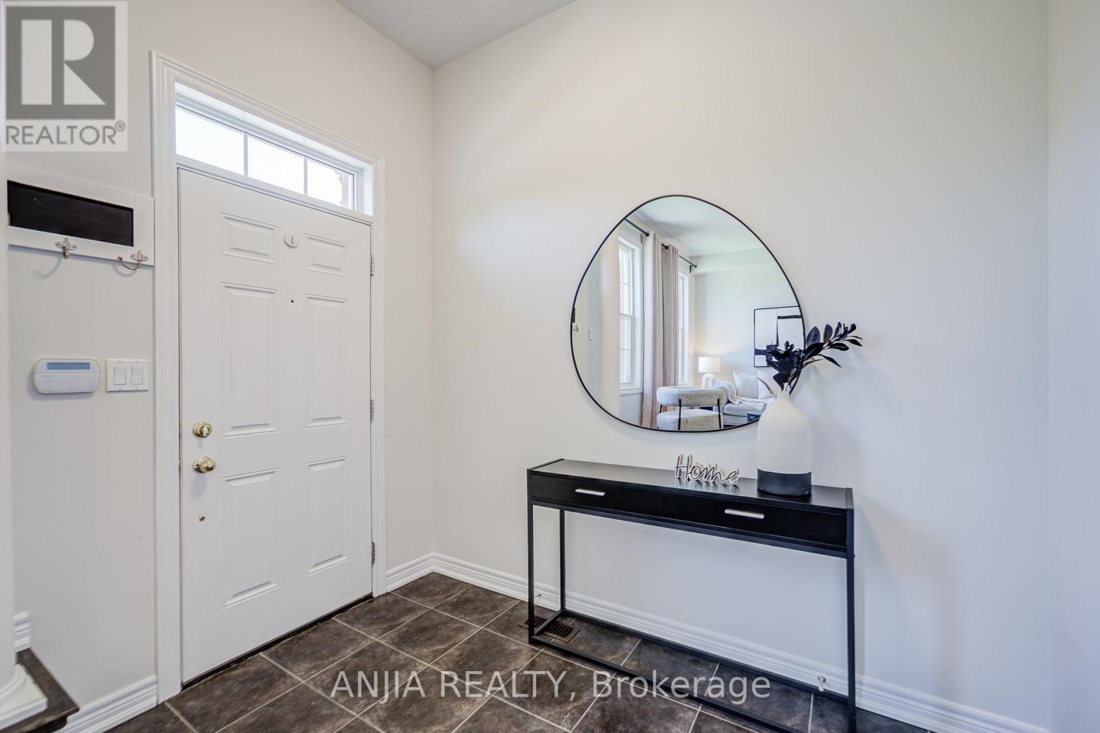 110 Betty Roman Boulevard, Markham, Ontario  L6C 0C8 - Photo 2 - N13448948